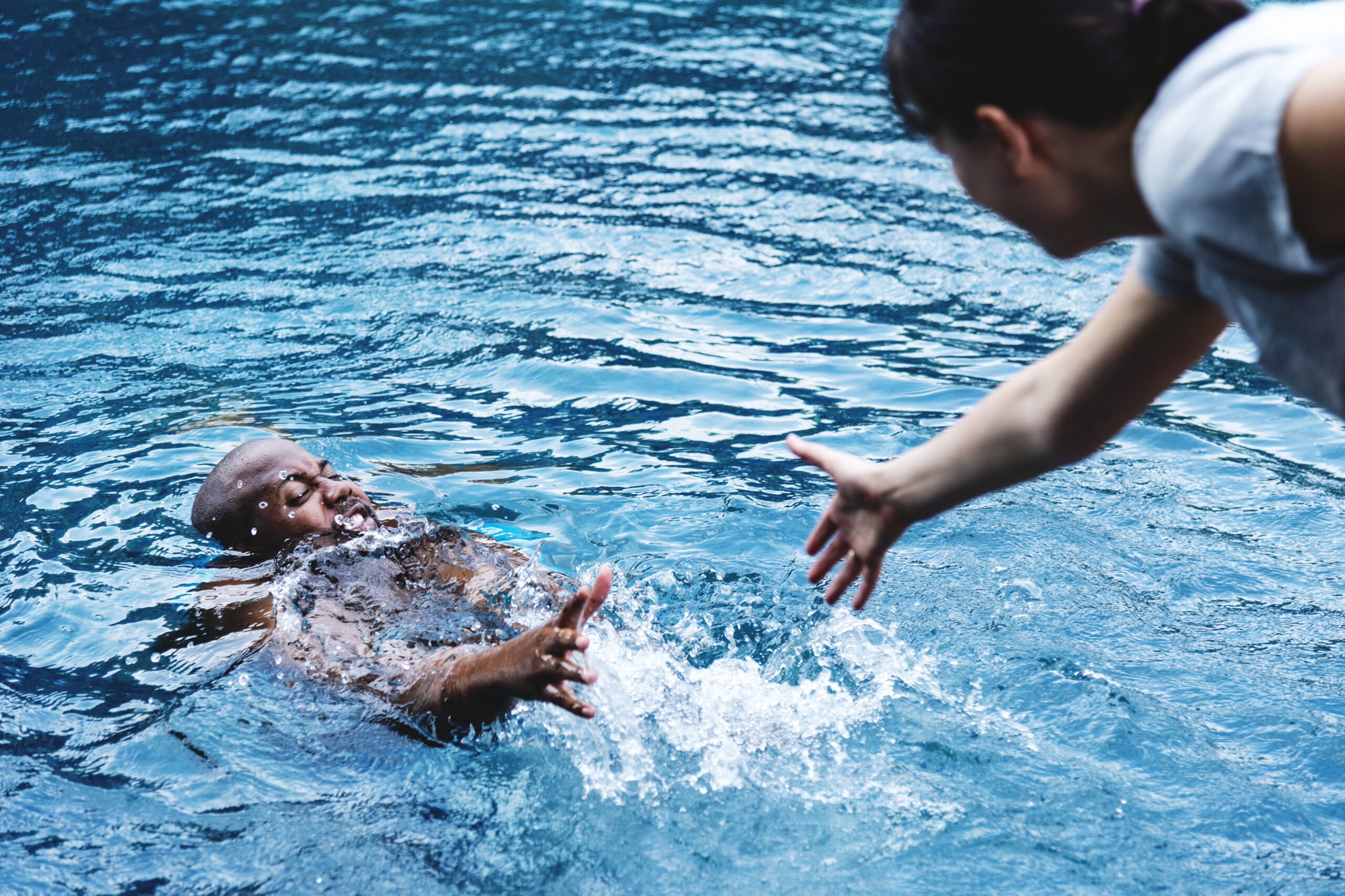 man being rescued from water scaled - Ileria CPR Feedback training technology
